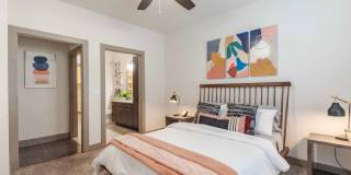 Henley at the Rim Gallery 22
