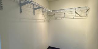 Updated 4BR / 2 Bath Home with off-street parking! Gallery 29