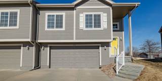 Spacious 3 Bedroom Townhome With Large Garage & HOA Perks! Gallery 1