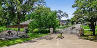 38 Lone Oak Boulevard Gallery 1