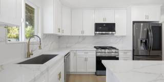 1832 Summit Avenue Gallery 8