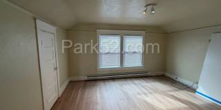 $500 Off First Full Month! Tacoma Duplex - 1711 S 9th St #B, Tacoma, WA 98405 Gallery 12