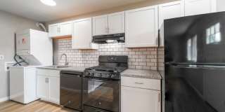 1075 Oak Street Gallery 1