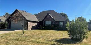 905 SW Vangough Rd Gallery 1