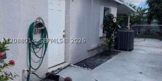 14661 Pierce St Gallery 1