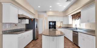 Beautiful Summerlin home in a gated community. Gallery 6