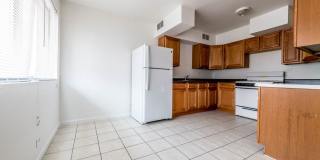 7834 S Coles Gallery 16