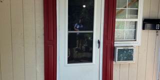 Efficiency Apartment Close to UNCA Gallery 1
