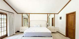 528 W Winnie Gallery 13