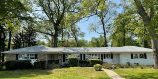 12 Greenbrier Road Gallery 1