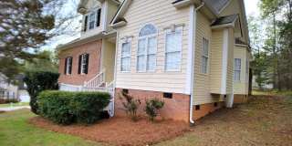 Gorgeous 3BD/2.5BA home with large upstairs bonus room and a 2 car garage in Clayton/Garner area! Gallery 1