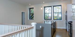 Renovated, Modern Split-Level Apartment – 2 Bed | 1.5 Bath | 1,088 Sq Ft Gallery 3