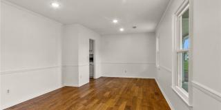 1011 Heritage Lane Gallery 4