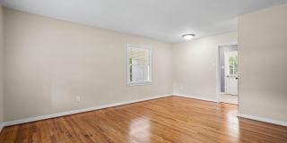 Charming 3-Bedroom Home with Fenced Yard – Convenient Location! Charming 3-Bedroom Home with Fenced Yard – Convenient Location! Gallery 3