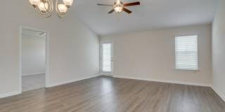 427 Amesbury Drive Gallery 21
