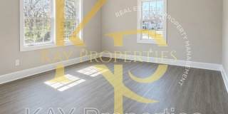 1200 E holly st Gallery 10
