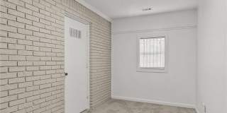 1011 Heritage Lane Gallery 22