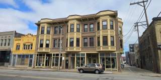 526 W National Ave Gallery 1