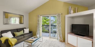 Eight Towncenter Gallery 1