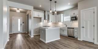 AVAILABLE NOW – Spacious 3 Bed, 2 Bath Home in Desirable Edmond Neighborhood Gallery 10