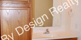 Modern 4 Bed 5 Bath Near UofA – Private Baths & Off-Street Parking Gallery 15