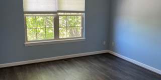 4 bedroom, 2 bathroom, car garage townhouse Gallery 15