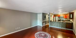 Townhouse-Style Condo for Rent | 7815 218th St SW #113, Edmonds, WA Gallery 12