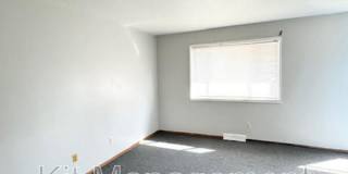 5517 Douglas Gallery 5