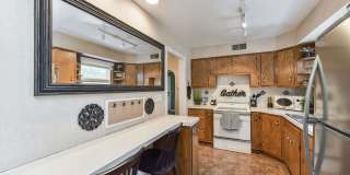 602 N President Street Gallery 6