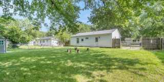 Contemporary, remodeled 920sqft., 3-bedroom, 1-bath single-family ranch with yard Gallery 1