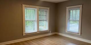 *Available August 2027!* 5 bedroom house downtown!! Recently Renovated! *Available August 2027!* 5 bedroom house downtown!! Recently Renovated! Gallery 10