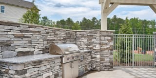 Pines at Glen Laurel Luxury Apartments Gallery 3