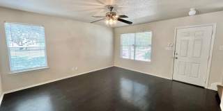 *MOVE IN SPECIAL* Move-In Ready | Washer & Dryer Included + Google Fiber Located Near UTSA! Gallery 8
