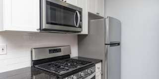 2514 W Belle Plaine Gallery 8