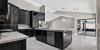 9654 Sun Pointe Drive Gallery 1