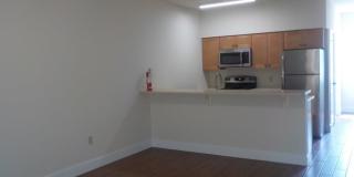 3 Bedroom, 3 1/2 Bathroom Townhouse on Easterly Parkway Gallery 10