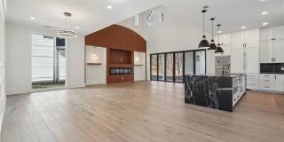 10365 Waters Road Gallery 5
