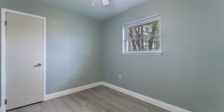 Great Location near Walmart Campus Gallery 12