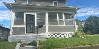 3 bedroom 1 1/2 bath home in Rock Island Gallery 1