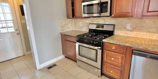 Spacious Denver 3BR Home with Easy Access to Transit & Outdoors! Available 9/10/2026 Gallery 10