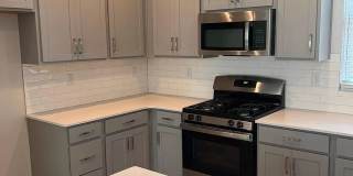 Room in 3 Bedroom Home at Noble Townes Way Gallery 3