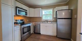 Newly Remodeled NE 3 Bedroom 1 Bath 1 Stall Garage Fenced Yard! Gallery 1