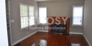 3-Bed, 2-Bath Birmingham Home with Carport and Fenced Yard in West End Minor Gallery 1