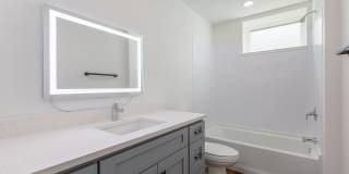 BEAUTIFUL NEW 2022 CONSTRUCTION 2BED UNIT IN CENTRAL DISTRICT Gallery 1