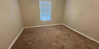 708 Chatham Court - 1 Gallery 15