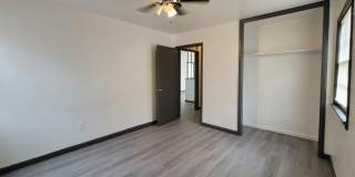 5512 Avenue G Gallery 11