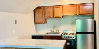 211 S Saint Clair Gallery 4
