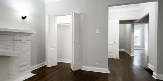 1112 W Glenlake Ave Gallery 13