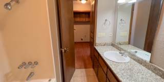 Sweet Duplex in Edmond! Gallery 18