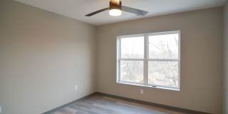 4102 Hamilton Street Gallery 9